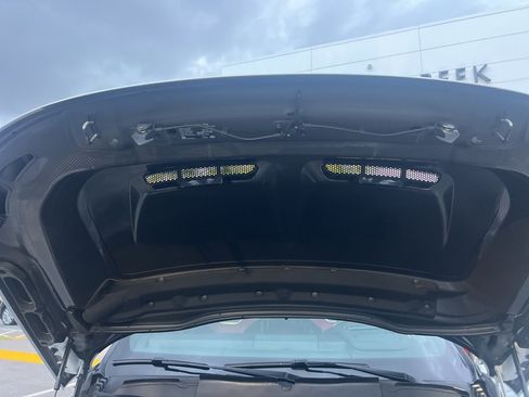 Used 2021 Land Rover Range Rover Sport SVR image 90