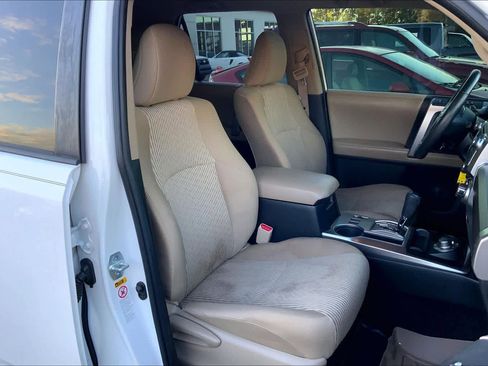 Used 2017 Toyota 4Runner SR5 image 9