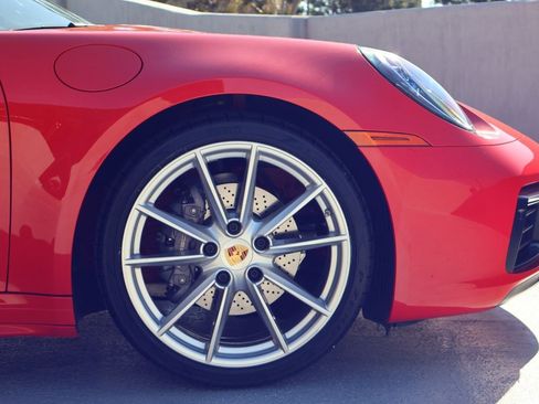 Certified 2022 Porsche 911 Carrera image 11