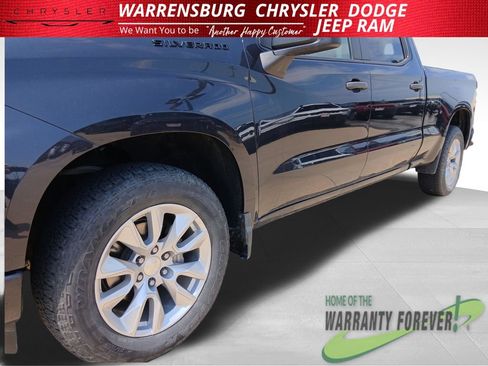 Used 2023 Chevrolet Silverado 1500 Custom w/ LPO, Dark Essentials Package AWD/4WD image 34