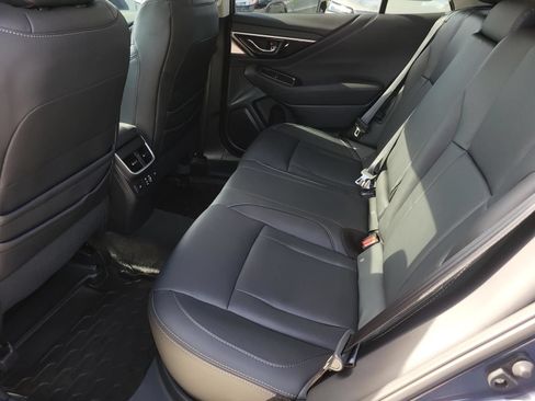 Used 2025 Subaru Outback Touring AWD/4WD image 14