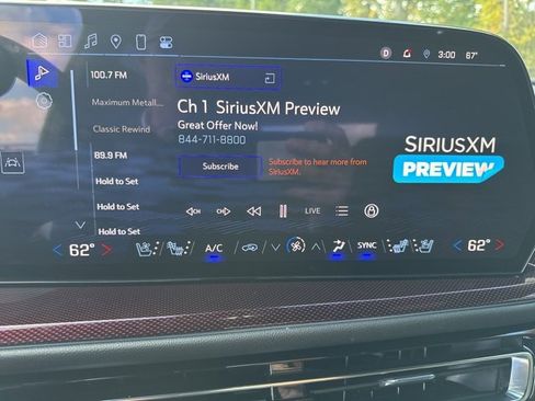 Used 2024 Chevrolet Traverse RS image 17