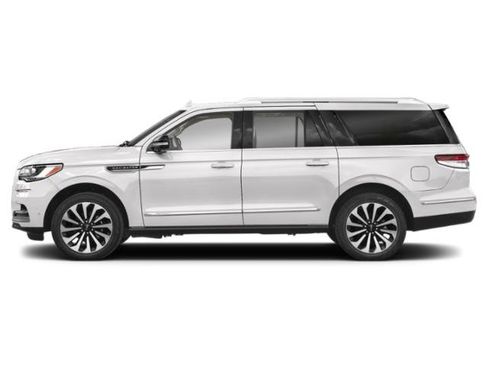 Used 2023 Lincoln Navigator L Reserve AWD/4WD image 2