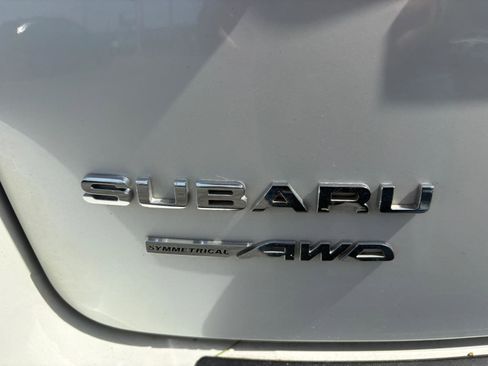 Used 2023 Subaru Crosstrek 2.0i Premium AWD/4WD image 8
