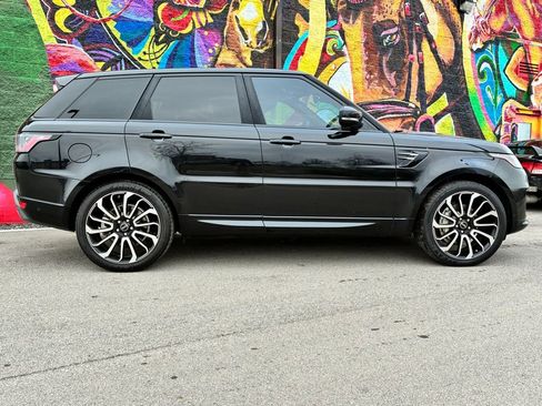 Used 2020 Land Rover Range Rover Sport HSE image 40