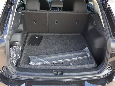Used 2025 Volkswagen Tiguan S AWD/4WD image 15