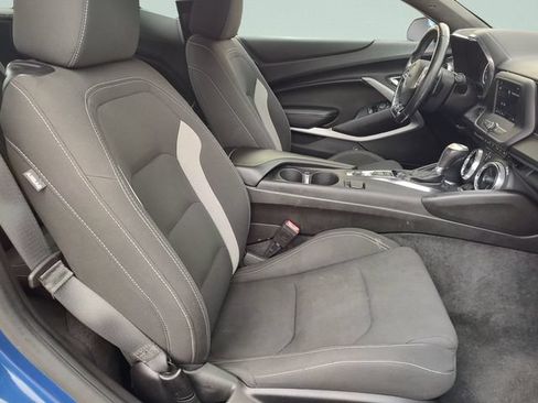 Used 2021 Chevrolet Camaro LT RWD image 28