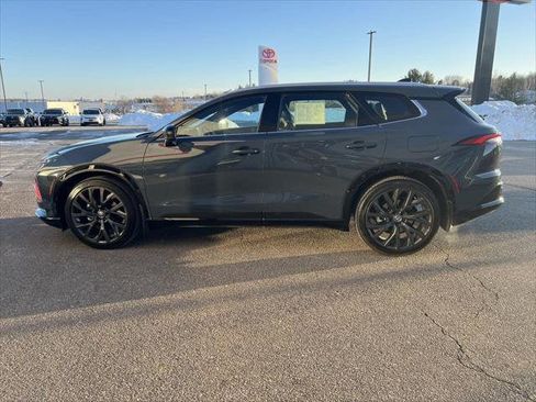 Certified 2025 Toyota Crown Signia w/ Advanced Technology Package AWD/4WD image 35