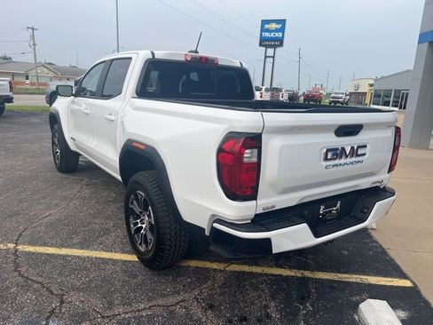 Used 2024 GMC Canyon AT4 image 5