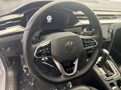 Used 2023 Volkswagen Arteon SEL AWD/4WD image 12