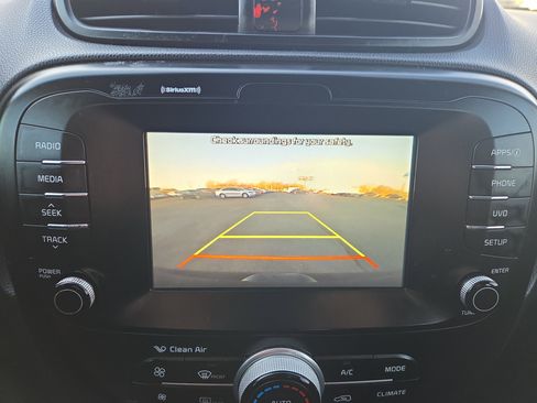 Used 2018 Kia Soul w/ Convenience Package image 20