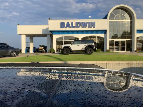 Used 2025 Ford Expedition Active AWD/4WD image 9
