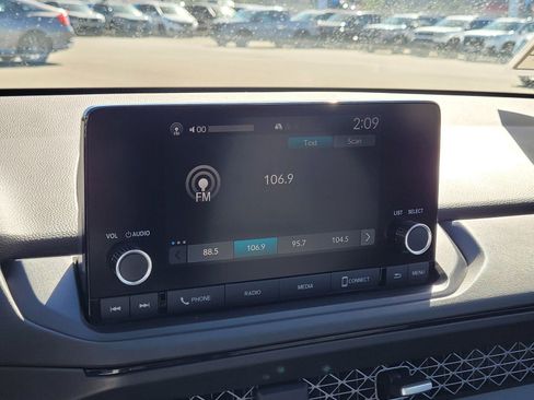 Used 2023 Honda Accord EX image 22