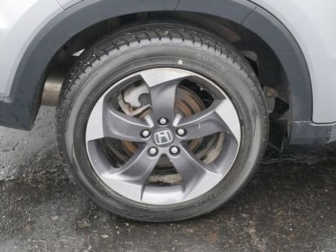 Used 2018 Honda HR-V EX image 12