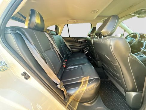 Used 2025 Subaru Outback Limited image 29