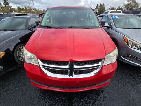 Used 2014 Dodge Grand Caravan SE w/ Quick Order Package 29E SE image 4