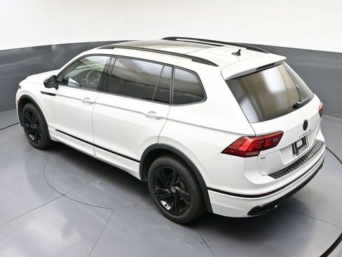 Used 2024 Volkswagen Tiguan SE R-Line image 39