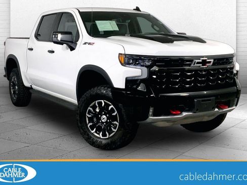 Used 2025 Chevrolet Silverado 1500 ZR2 w/ Technology Package AWD/4WD image 1