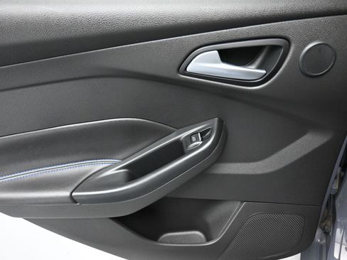 Used 2017 Ford Focus RS image 30