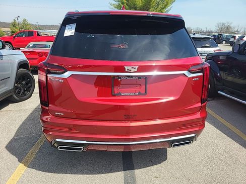 Used 2024 Cadillac XT6 Premium Luxury image 9