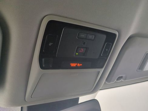 Used 2024 Toyota Grand Highlander XLE FWD image 25