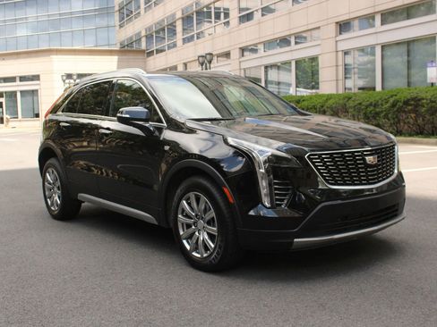 Used 2023 Cadillac XT4 Premium Luxury AWD/4WD image 1