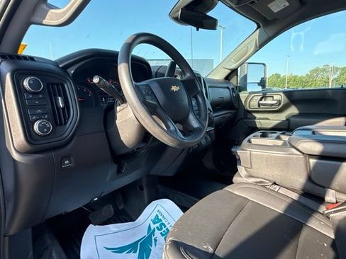 Used 2025 Chevrolet Silverado 2500 W/T w/ WT Convenience Package AWD/4WD image 11