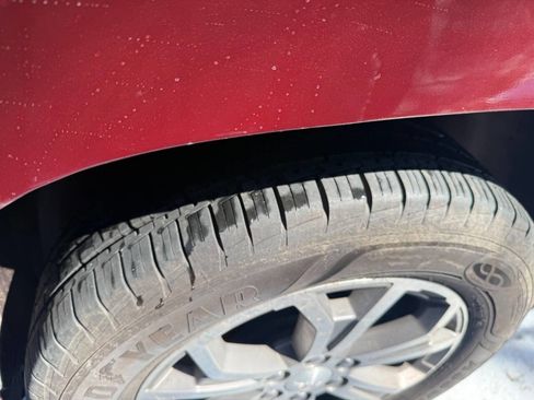 Used 2015 GMC Acadia SLT image 20