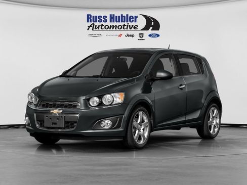 Used 2015 Chevrolet Sonic LT FWD image 1