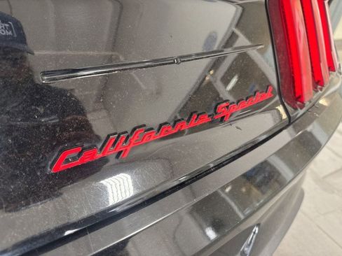 Used 2019 Ford Mustang GT Premium w/ Equipment Group 401A RWD image 11