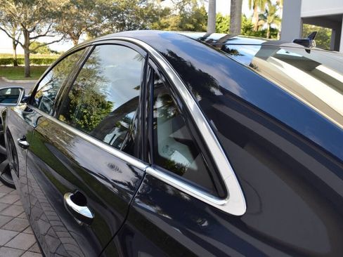 Used 2015 Audi S8 image 31