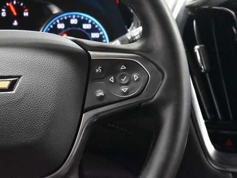 Used 2023 Chevrolet Traverse LT FWD image 11