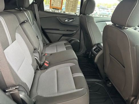 Used 2024 Chevrolet Blazer LT w/ Convenience Package FWD image 17
