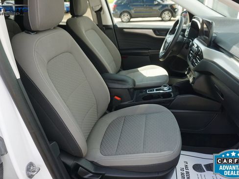 Used 2022 Ford Escape SE FWD image 25