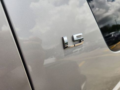 Used 2009 Chevrolet Suburban LS RWD image 10