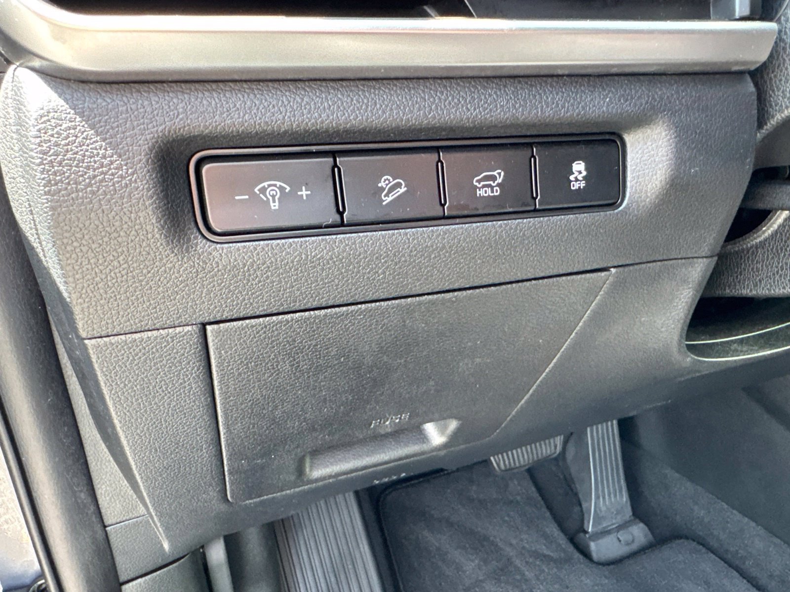 Used 2025 Kia Telluride S FWD image 25