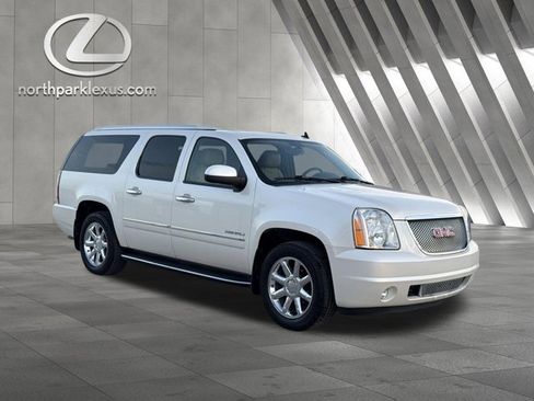 Used 2014 GMC Yukon XL Denali image 5