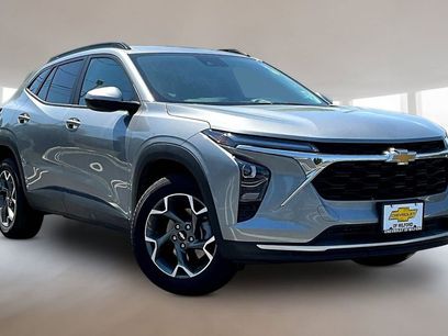 Used 2025 Chevrolet Trax LT