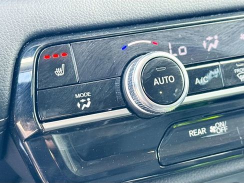 Certified 2025 Honda Pilot EX-L image 18