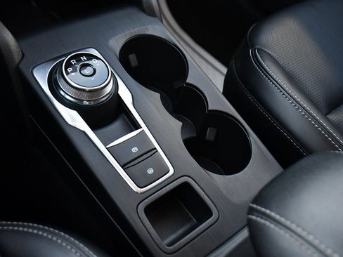 Used 2024 Ford Escape Platinum image 29