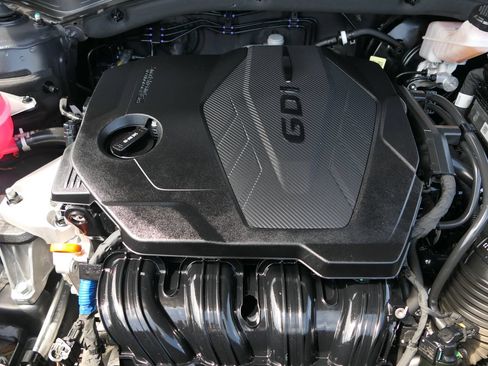 Used 2023 Hyundai Santa Fe SE AWD/4WD image 29