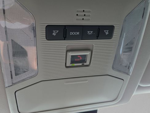 Certified 2025 Toyota RAV4 LE FWD image 28