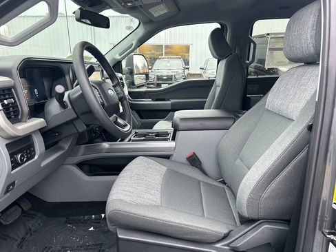 New 2026 Ford F250 XLT w/ XLT Premium Package AWD/4WD image 13