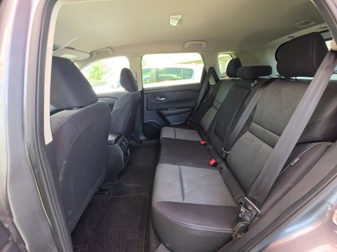 Certified 2024 Nissan Rogue SV FWD image 40
