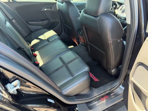 Used 2015 Chevrolet SS RWD image 14