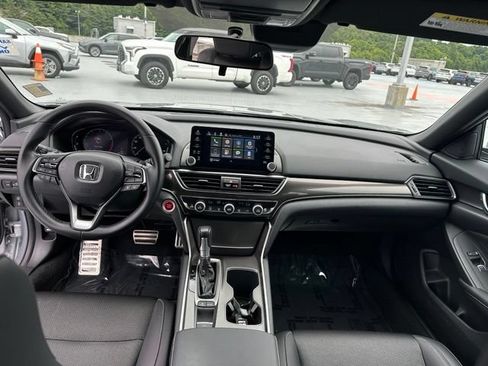 Certified 2018 Honda Accord Sport image 16