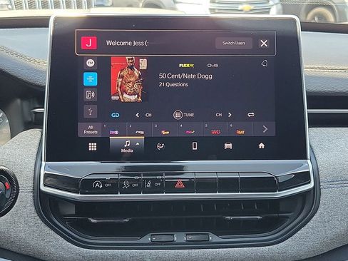 Used 2024 Jeep Compass Latitude image 15