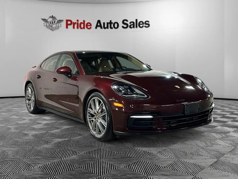 Used 2018 Porsche Panamera 4 image 4