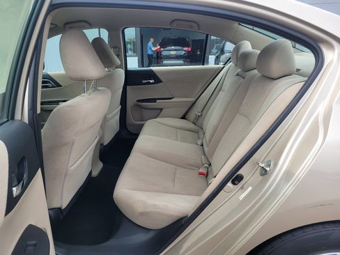 Used 2013 Honda Accord LX image 11