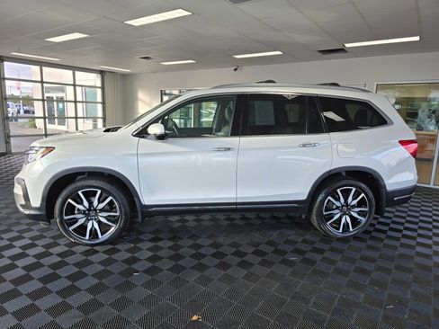 Used 2020 Honda Pilot Touring image 6